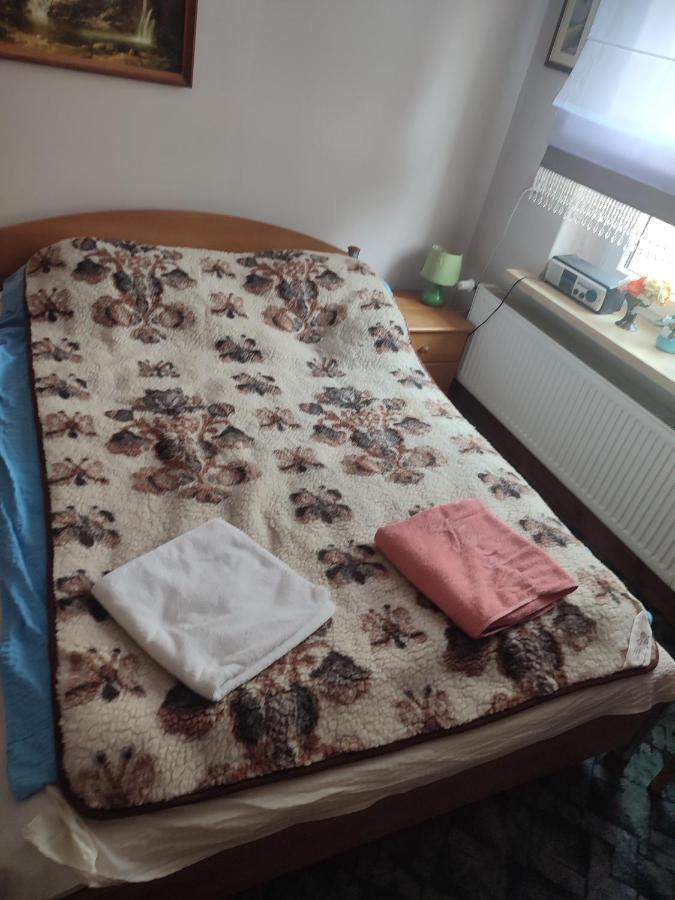 Gospodarstwo Agroturystyczne Dworek Andrzejowka Gardzien Exteriör bild